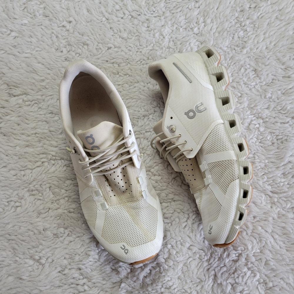 On Cloud 5 Lifestyle Running Shoes Sneakers Women's 7.5 White Sand